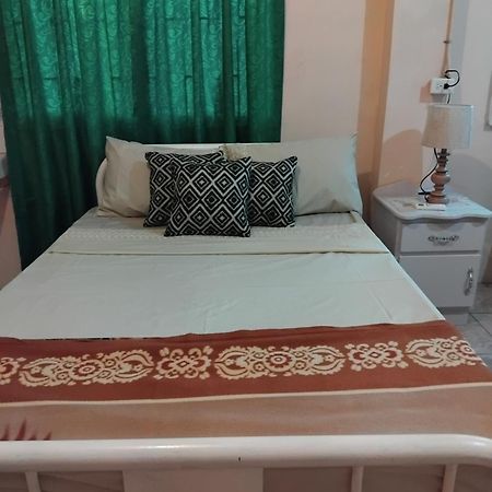 Ravi Vacation Apartment Couva Kültér fotó